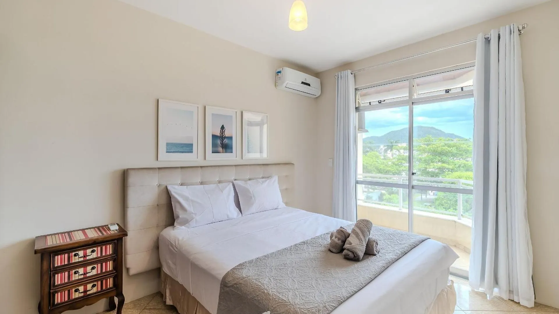 Apartamento C/ Churrasqueira 450M Da Praia Rci0201 location